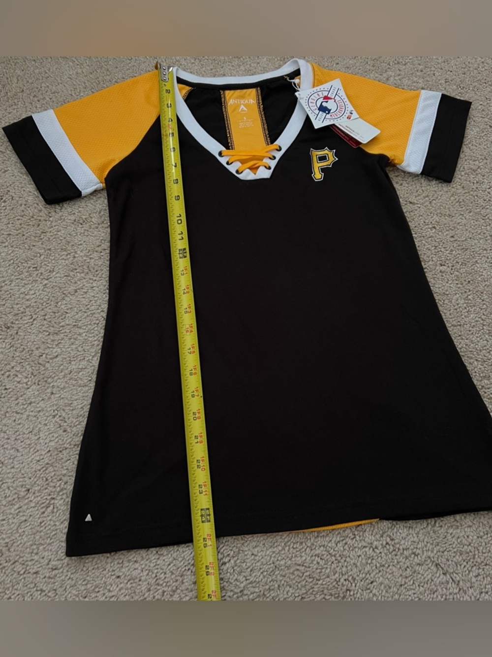 NWT Pittsburgh Pirates Baseball Women’s Shirt Size Small MLB - Picture 3 of 6
